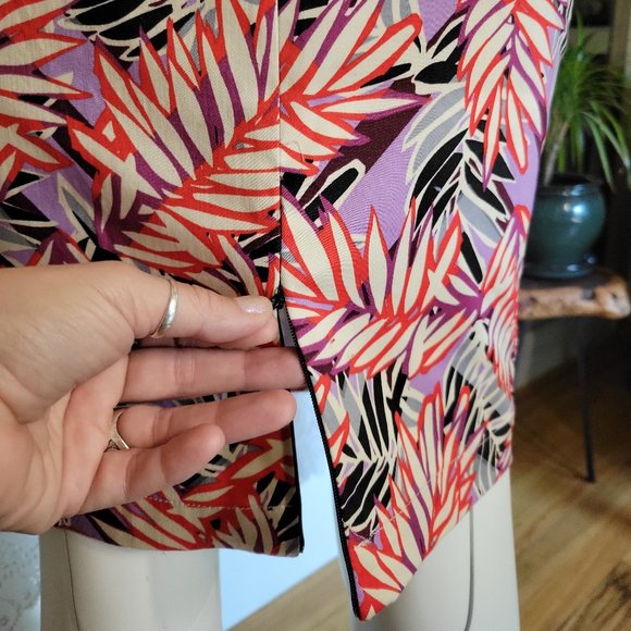 GUESS Claudette Pencil Skirt Red Purple NWT - Picture 6 of 10